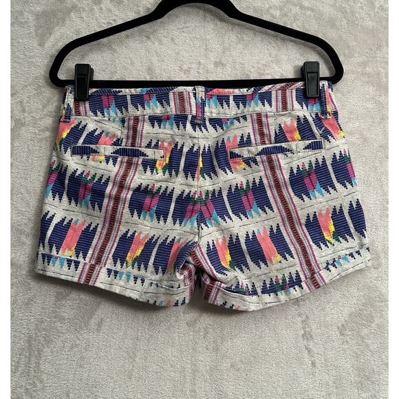 American Eagle Midi Shorts Aztec Tribal Rainbow Cuffed Stretch Shorts Size 6 - Picture 2 of 6